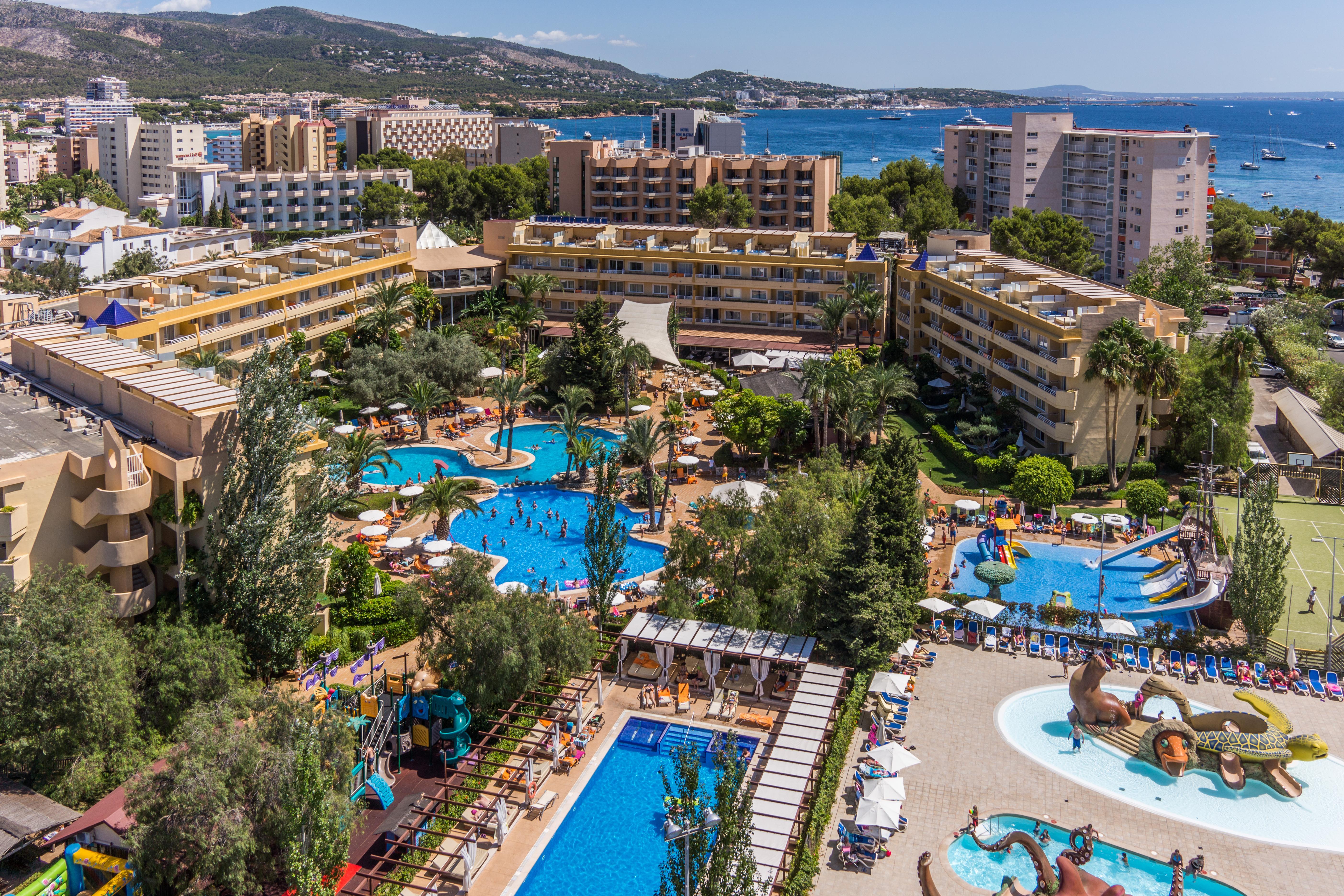 Zafiro Palmanova Aparthotel ภายนอก รูปภาพ
