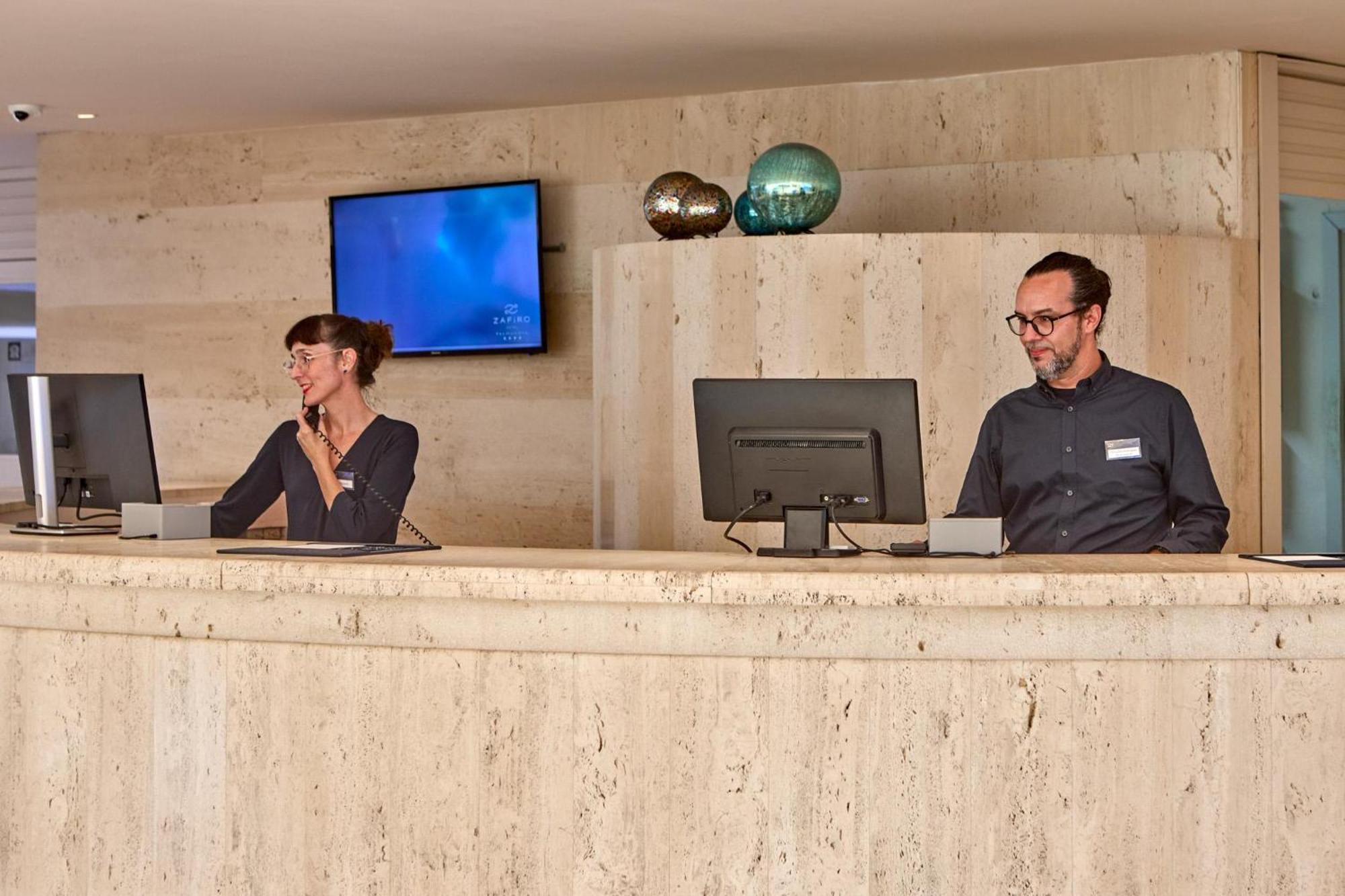 Zafiro Palmanova Aparthotel ภายนอก รูปภาพ