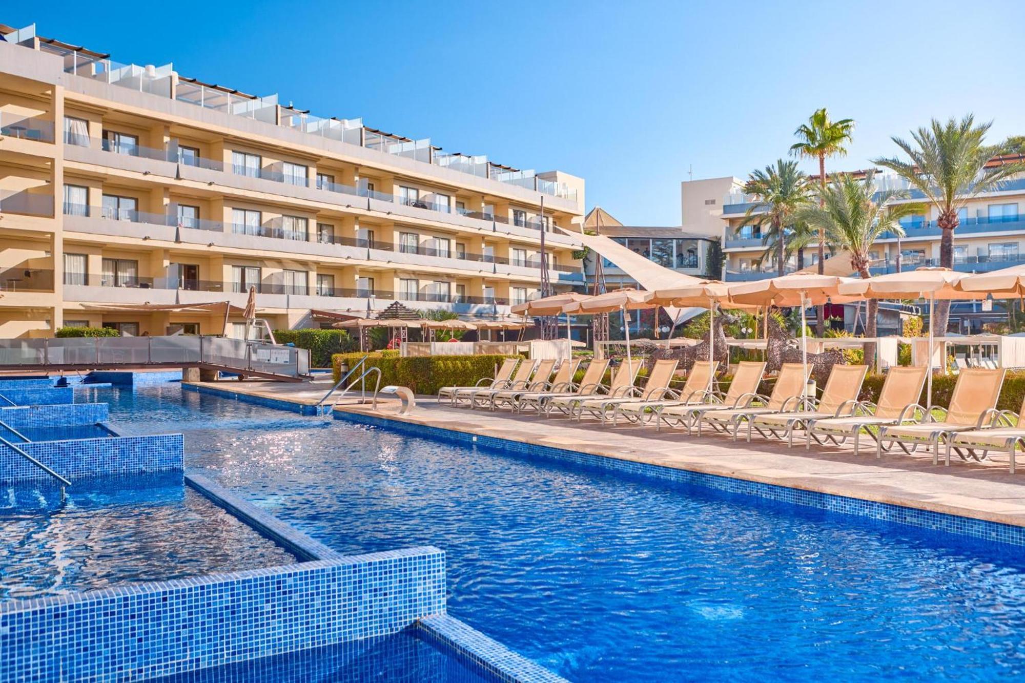 Zafiro Palmanova Aparthotel ภายนอก รูปภาพ