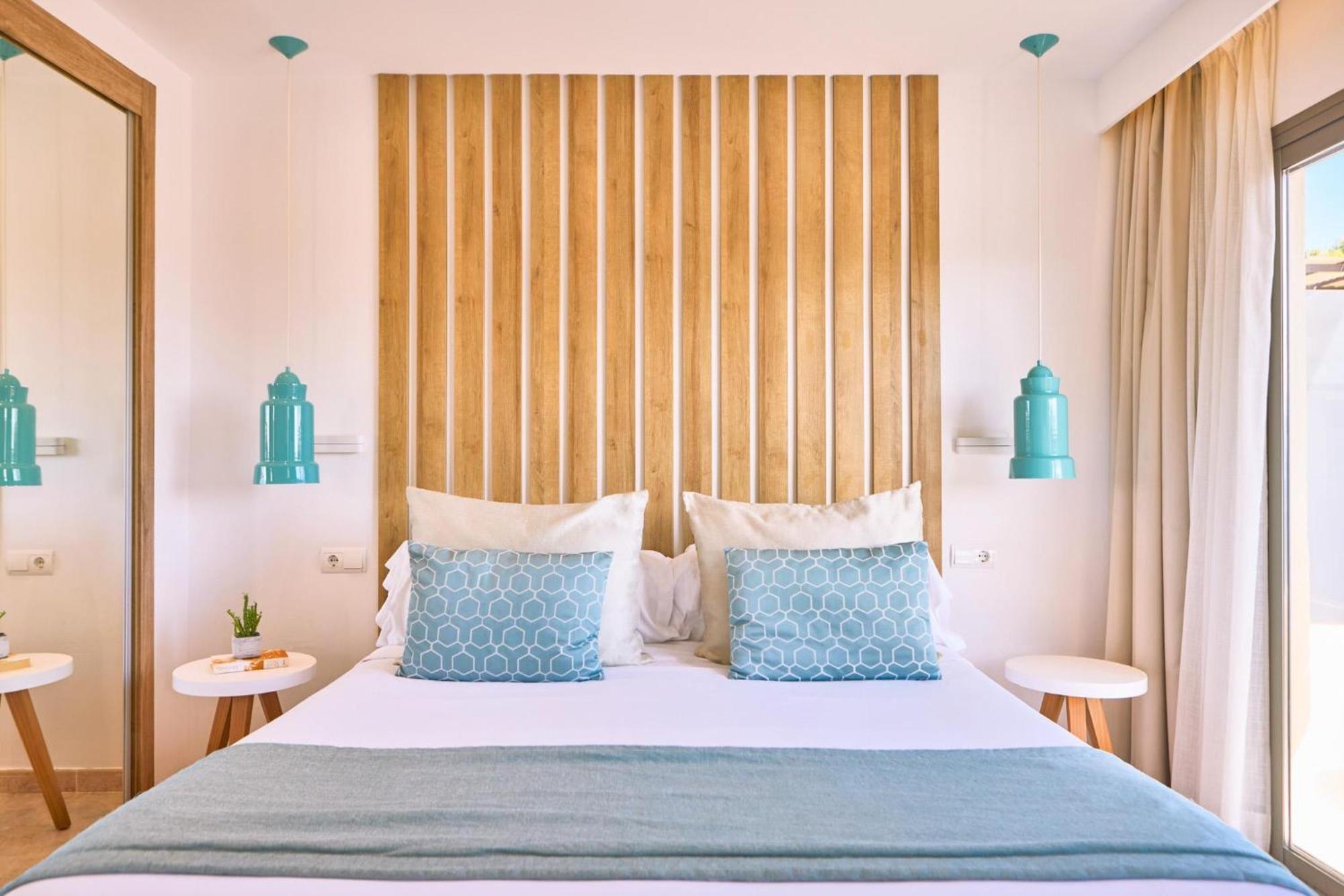 Zafiro Palmanova Aparthotel ภายนอก รูปภาพ