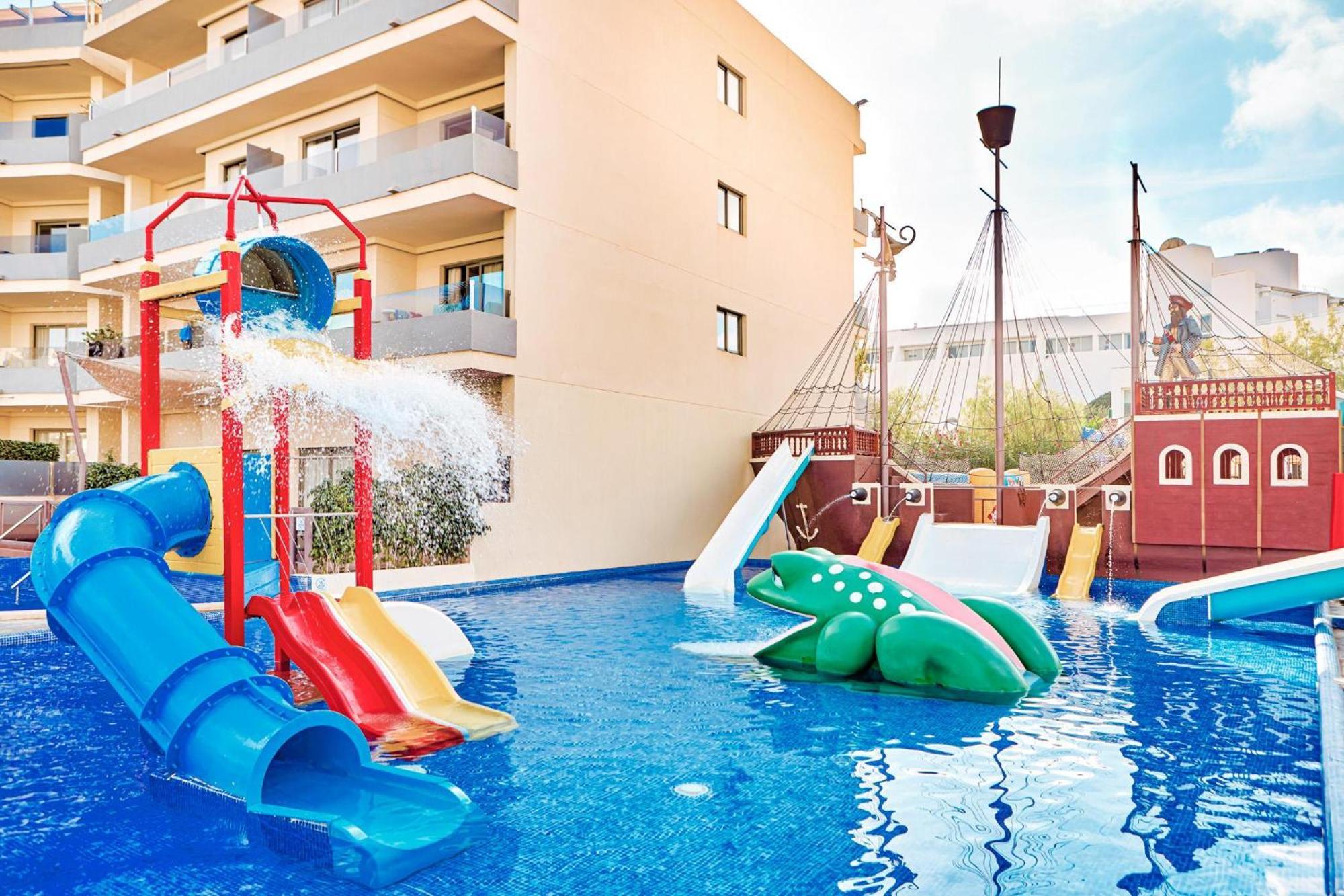 Zafiro Palmanova Aparthotel ภายนอก รูปภาพ