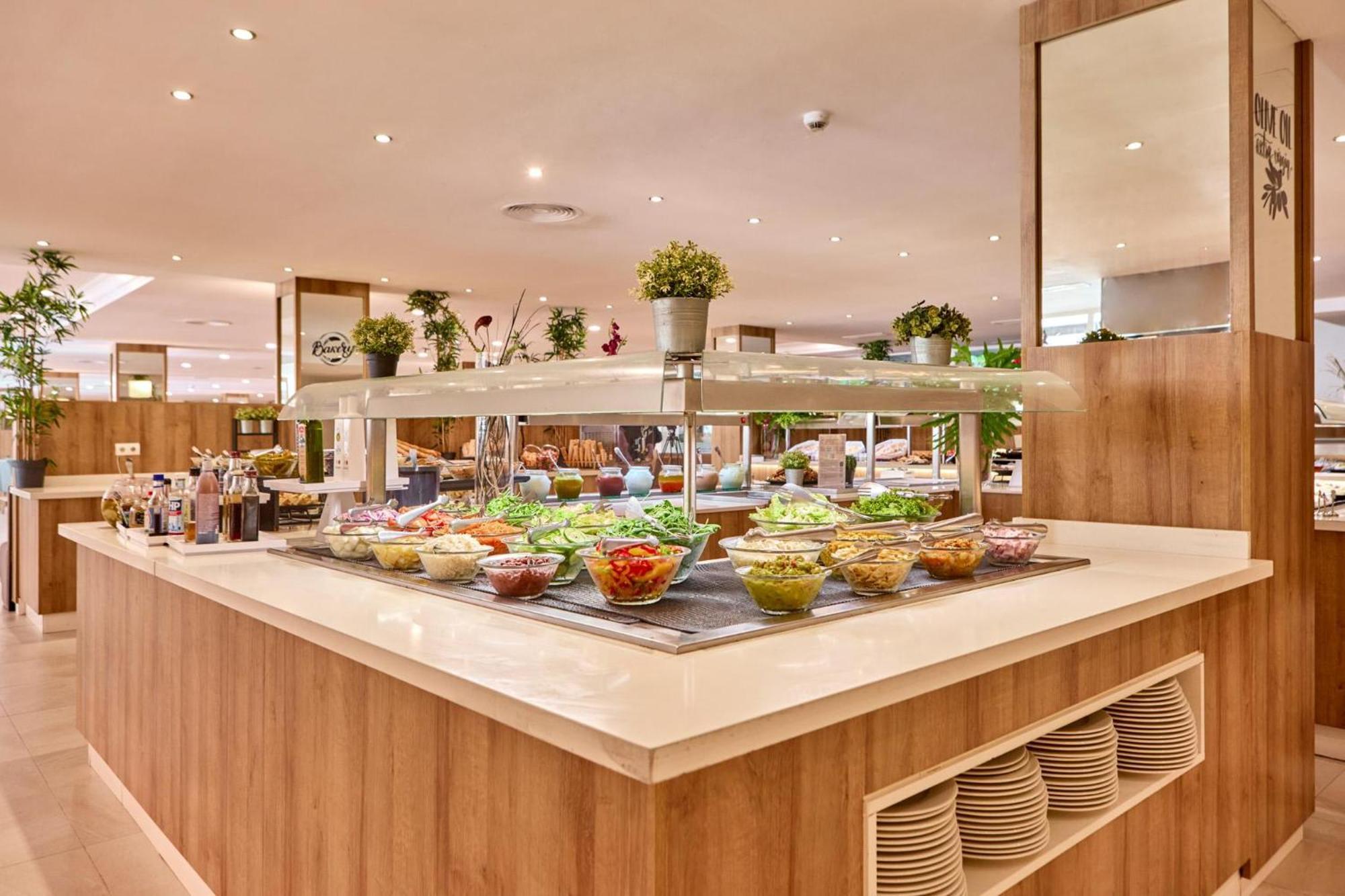 Zafiro Palmanova Aparthotel ภายนอก รูปภาพ