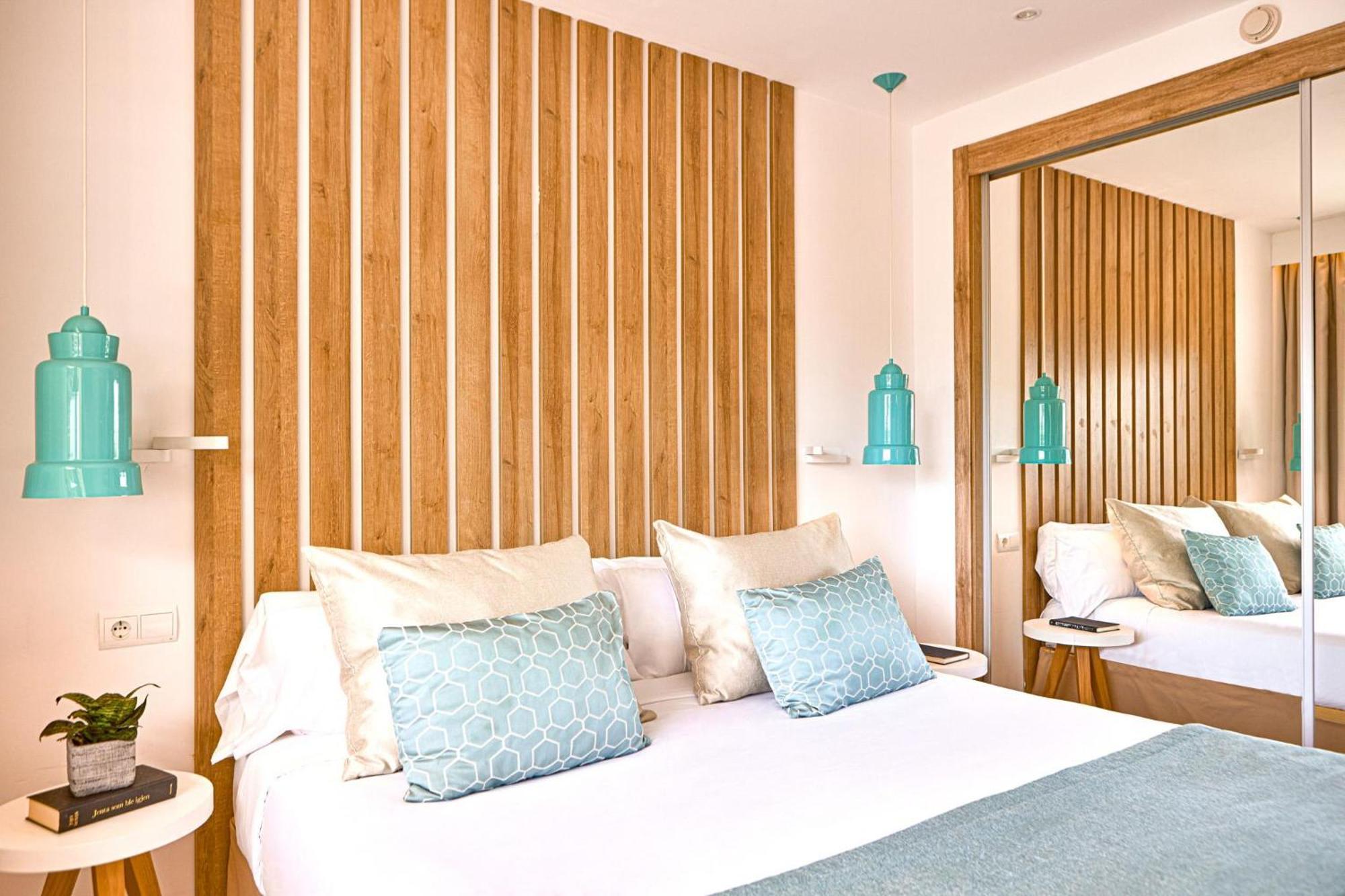 Zafiro Palmanova Aparthotel ภายนอก รูปภาพ